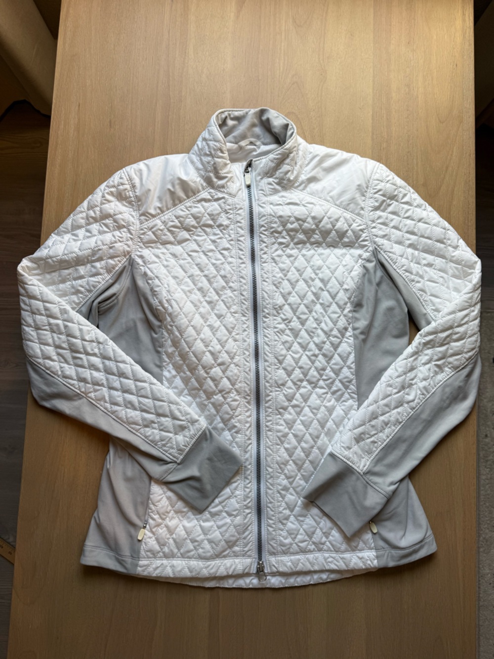 Zero Restriction Women's White Quilted Sydney Golf Jacket Medium Full Zip